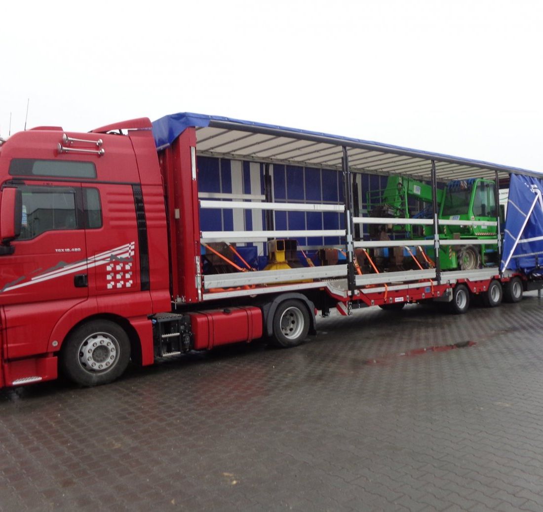 Lkw für Transporte mit Planensemiauflieger